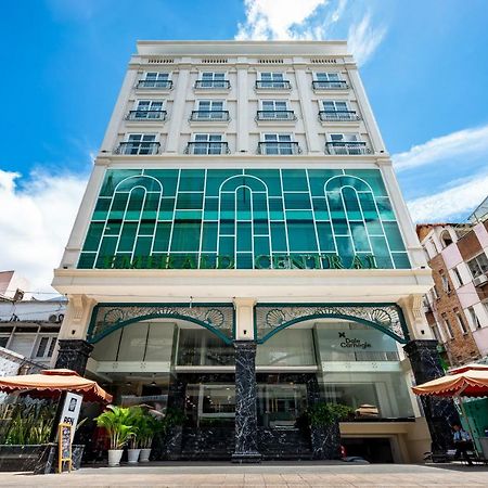 Emerald Central Ho Chi Minh City Exterior photo