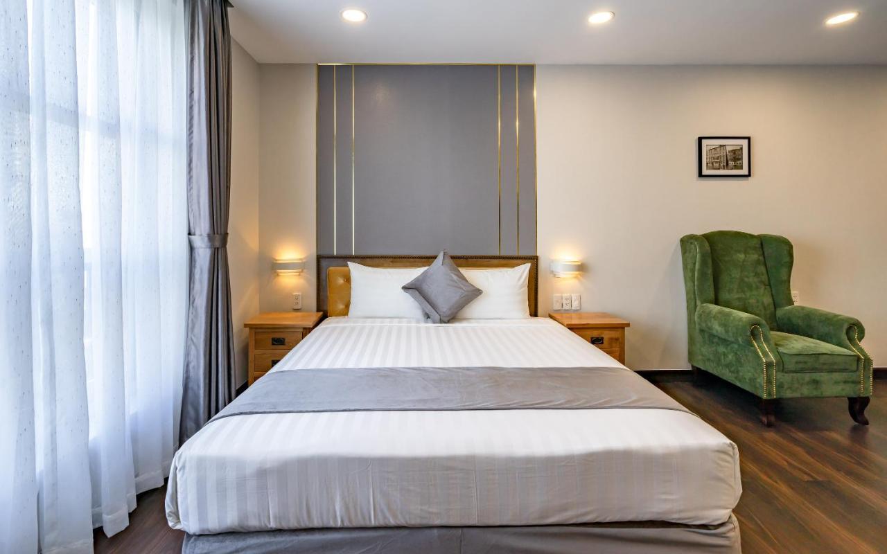 Emerald Central Ho Chi Minh City Exterior photo