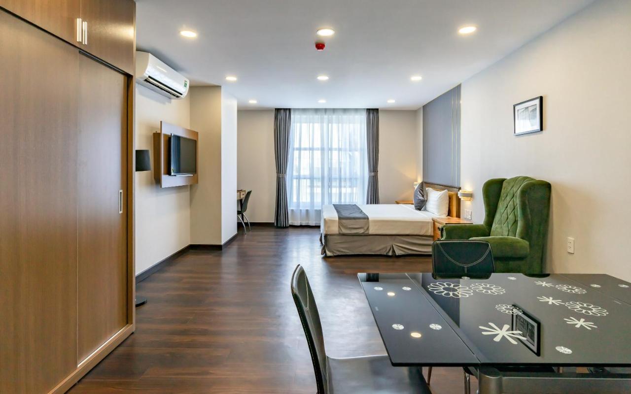 Emerald Central Ho Chi Minh City Exterior photo