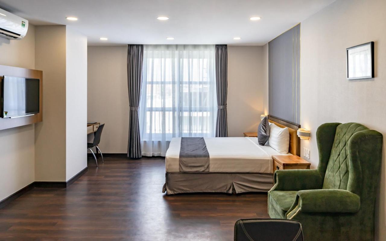 Emerald Central Ho Chi Minh City Exterior photo