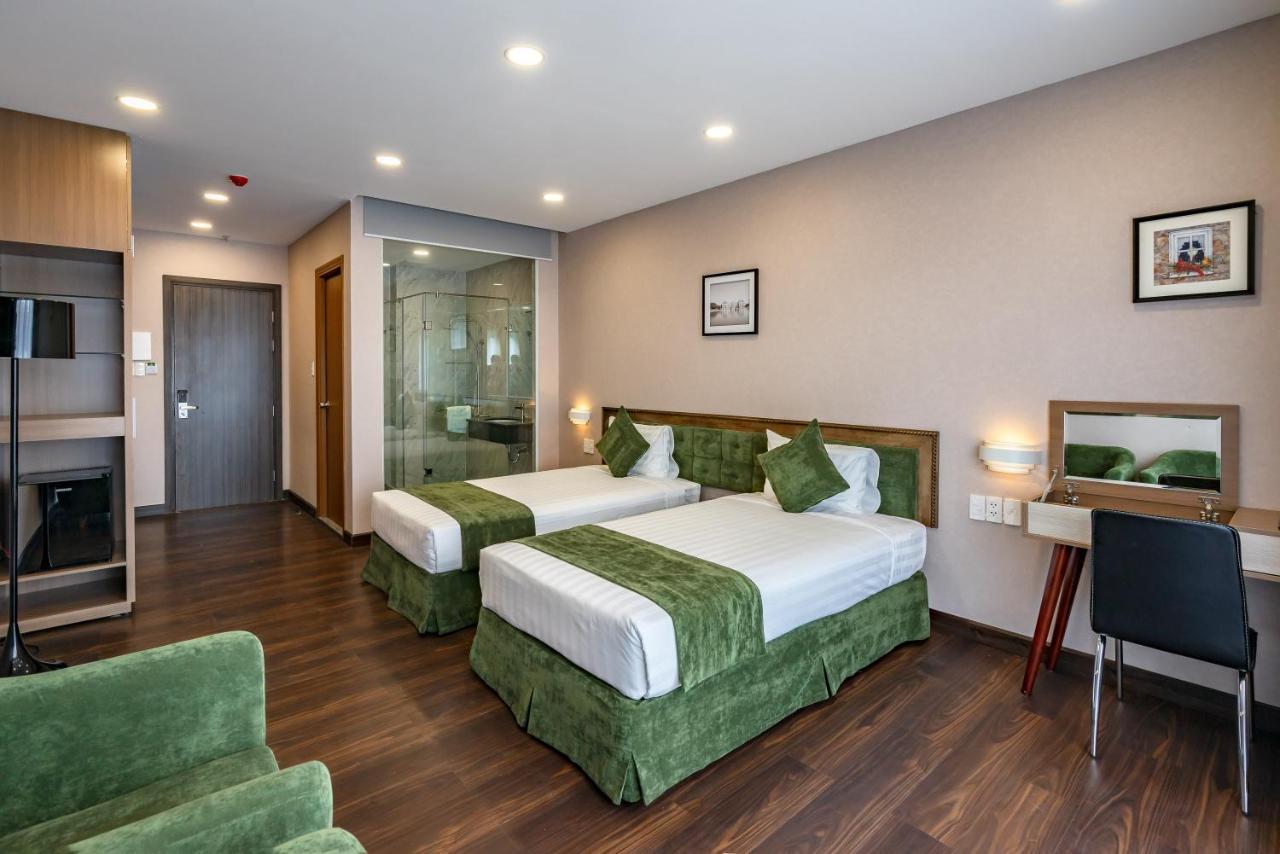 Emerald Central Ho Chi Minh City Exterior photo