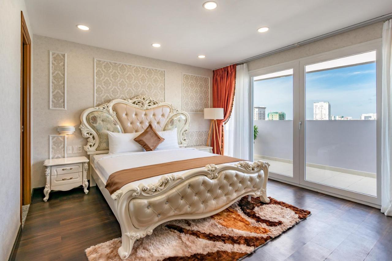 Emerald Central Ho Chi Minh City Exterior photo