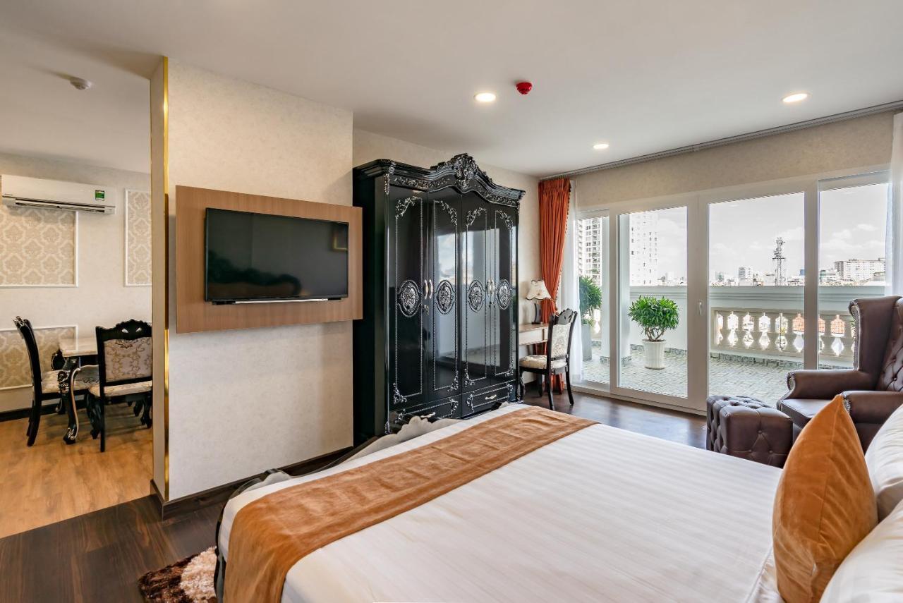 Emerald Central Ho Chi Minh City Exterior photo