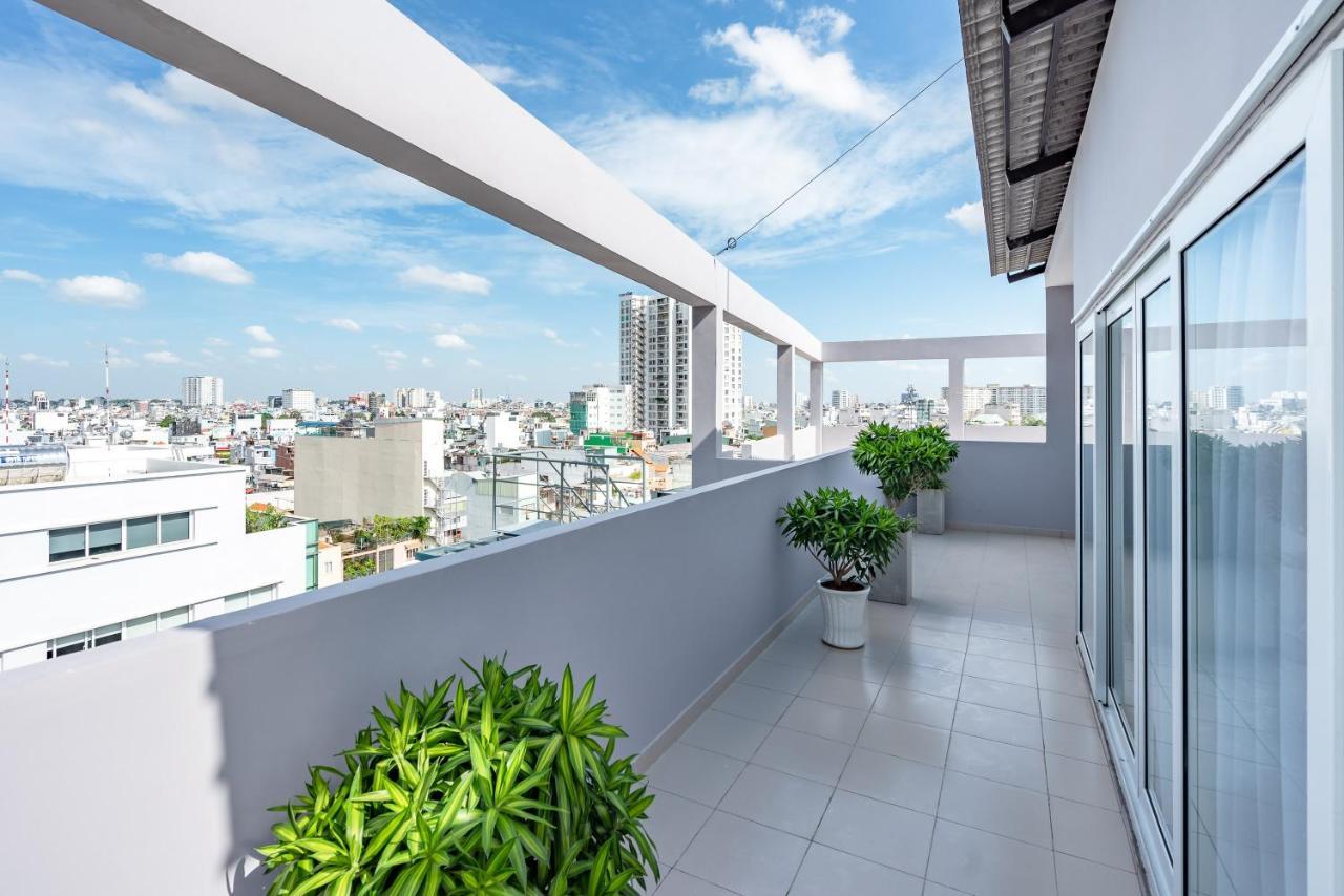 Emerald Central Ho Chi Minh City Exterior photo