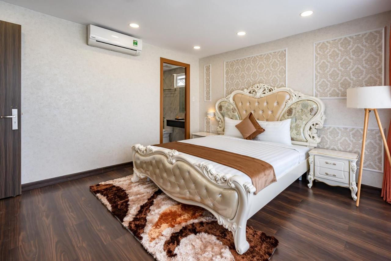 Emerald Central Ho Chi Minh City Exterior photo
