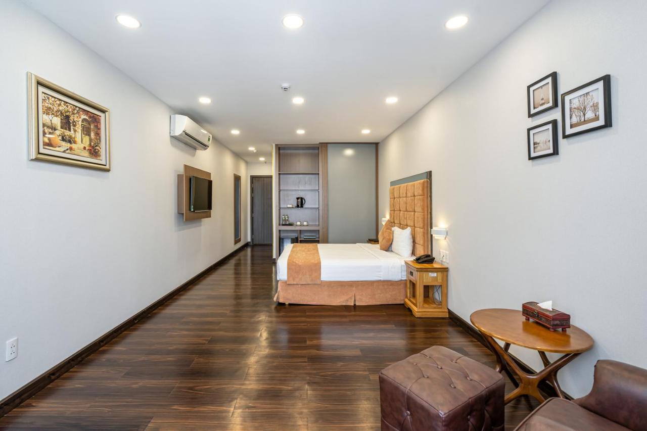 Emerald Central Ho Chi Minh City Exterior photo