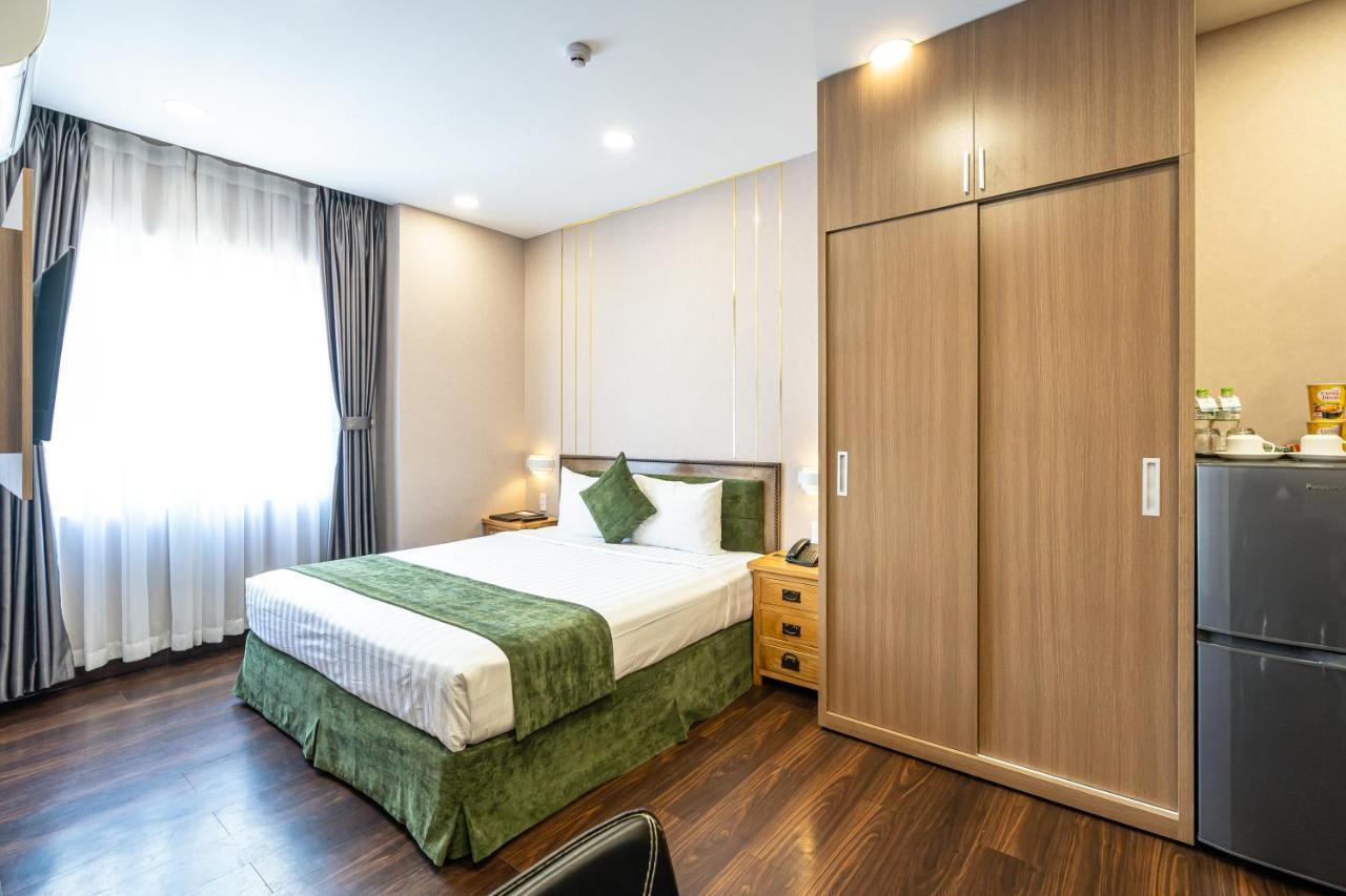Emerald Central Ho Chi Minh City Exterior photo