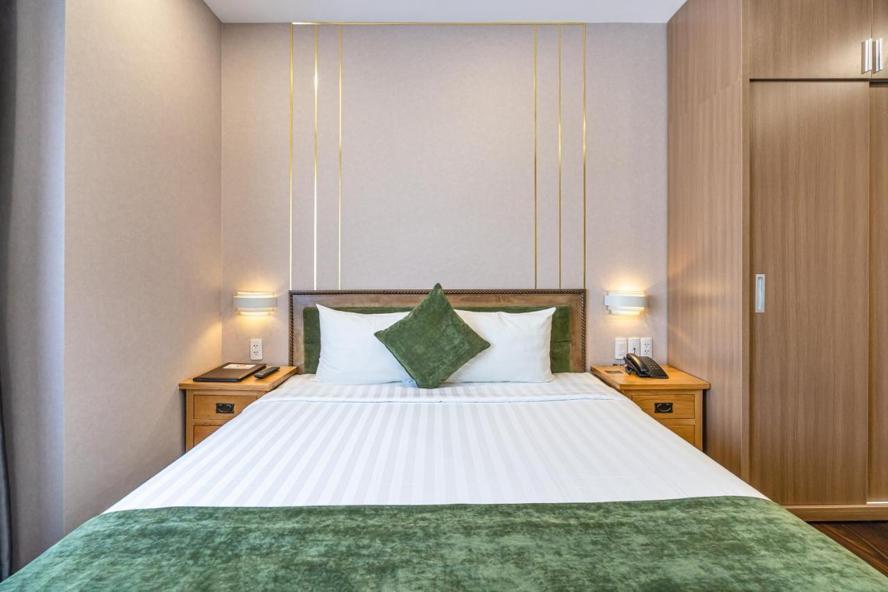 Emerald Central Ho Chi Minh City Exterior photo